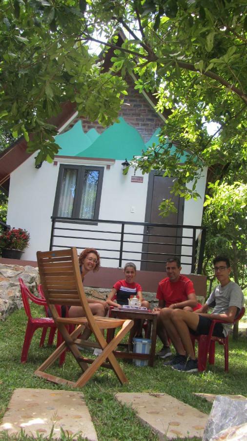Tropical Valley Homestay - Villas فونغ نها المظهر الخارجي الصورة