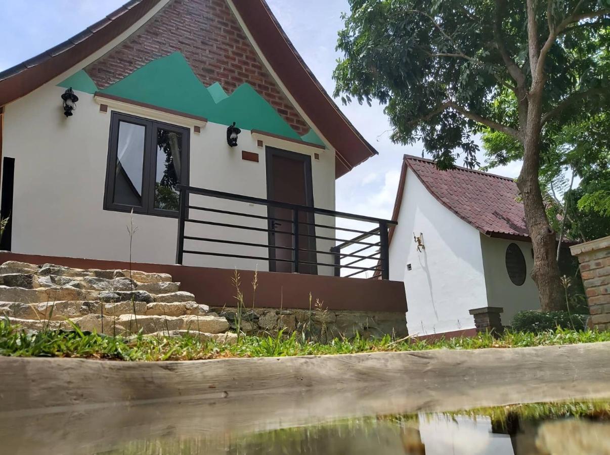 Tropical Valley Homestay - Villas فونغ نها المظهر الخارجي الصورة